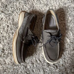 Women’s Sperry Bluefish 2 eye boat shoes gray with swirls, size 6